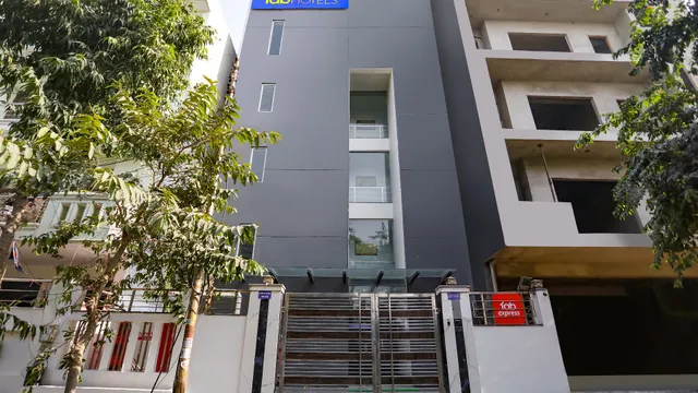 FabHotel Corporate Blueshine