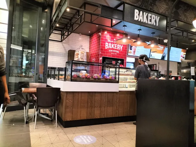 Mugg & Bean On The Move Total Waterfront