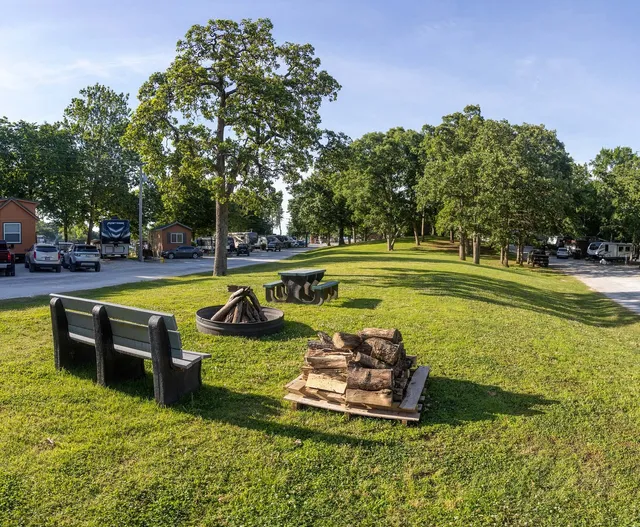 Water's Edge RV and Cabin Resort