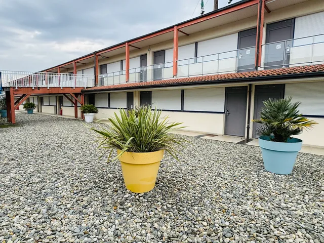 Hôtel Kyriad Toulouse Roques