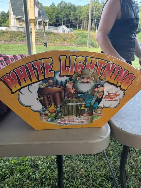 Zip POW Wee Firework Tent