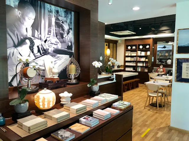 Jing Si Books and Café 静思书轩（沈氏道店）