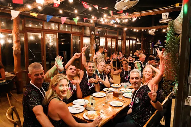 Cocohut Restaurant & Beach Bar