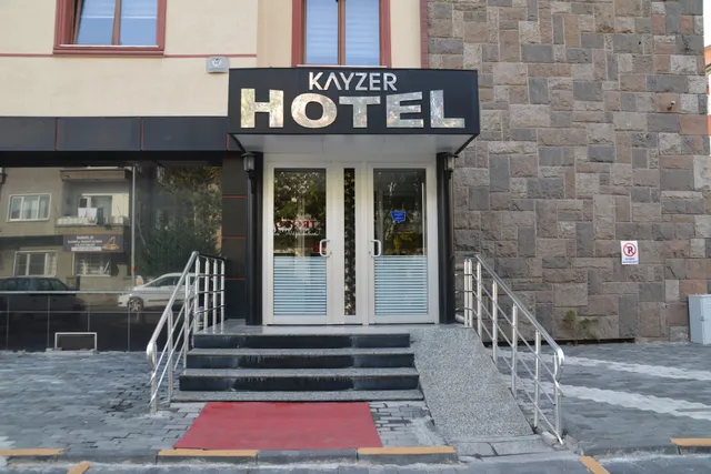 Kayzer Hotel