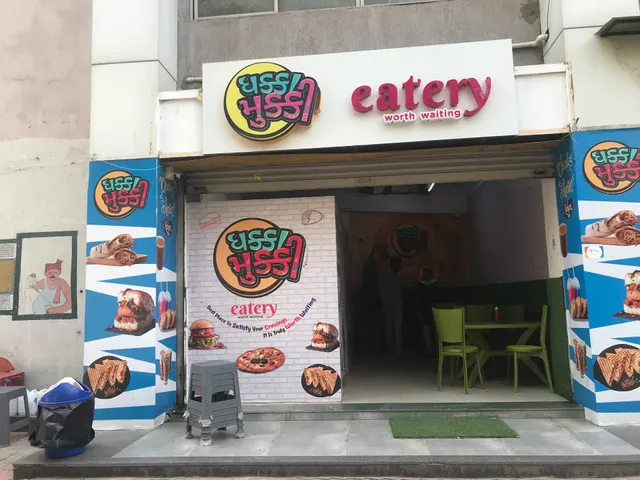 Dhakka Mukki Eatery - Ashram Road