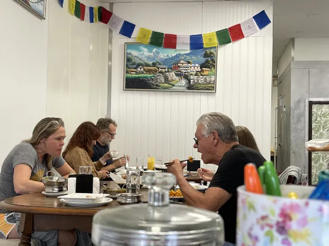 Makalu Himalayan Sherpa Restaurant