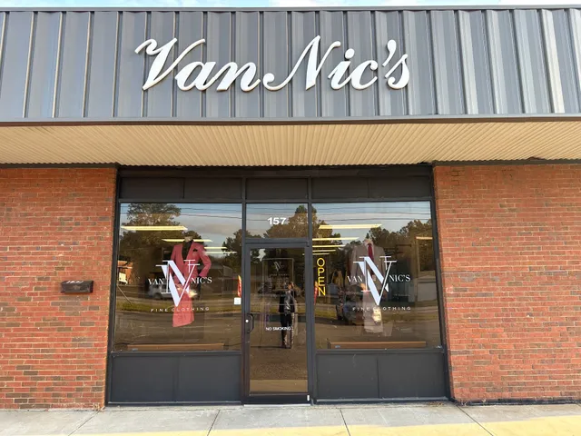 Van Nic's Fine Clothing