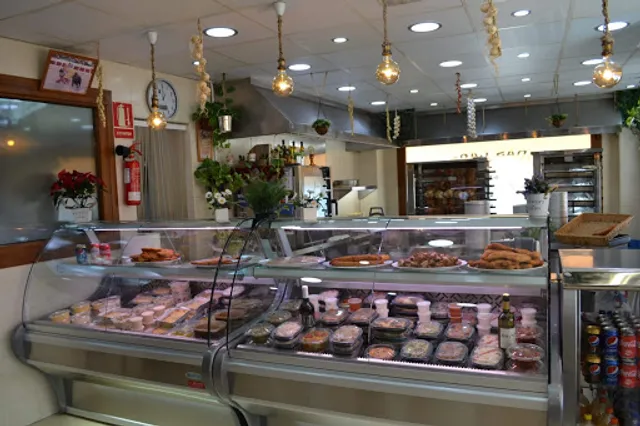 Asadero de pollos Padul