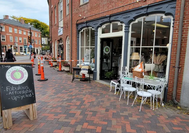 Green Plum Vintage Goods