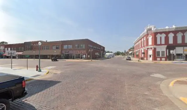 The Corner Nook-Red Cloud