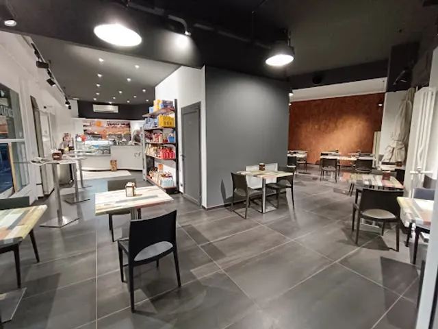 Bar Caffetteria Piadineria Lione