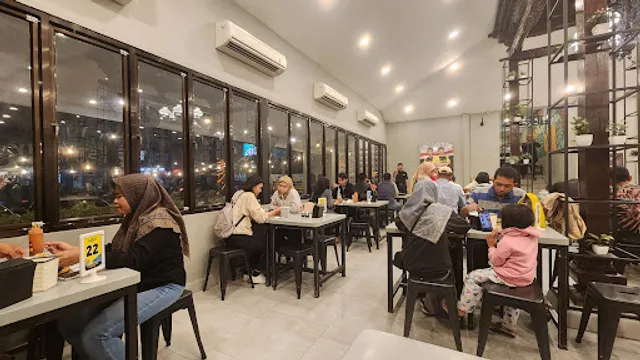 Waroeng Steak & Shake Ciputat