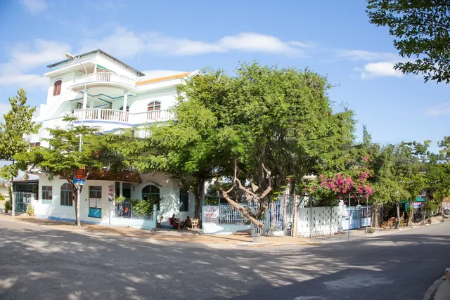 Khách sạn Sơn Thủy