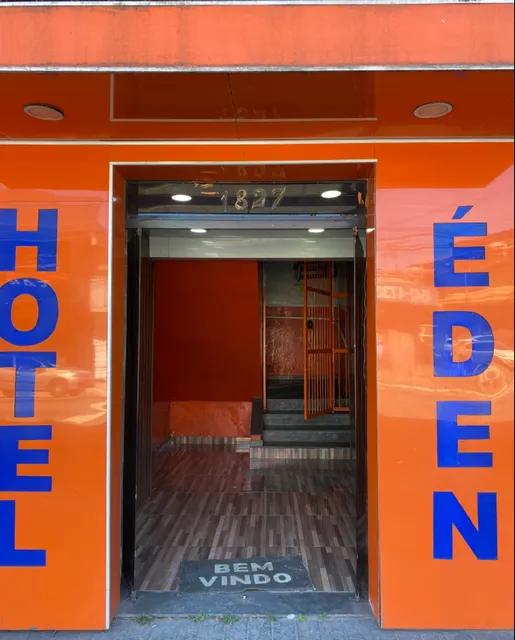 Hotel Éden