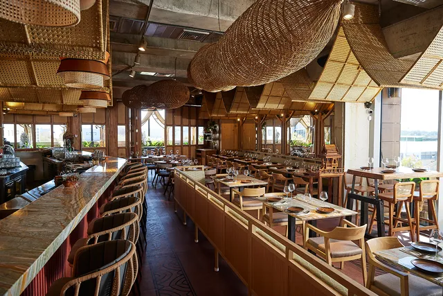 מסעדת צ׳אטוצ׳אק | Chatuchak Restaurant