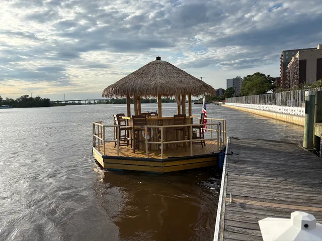 Cruisin' Tikis Wilmington
