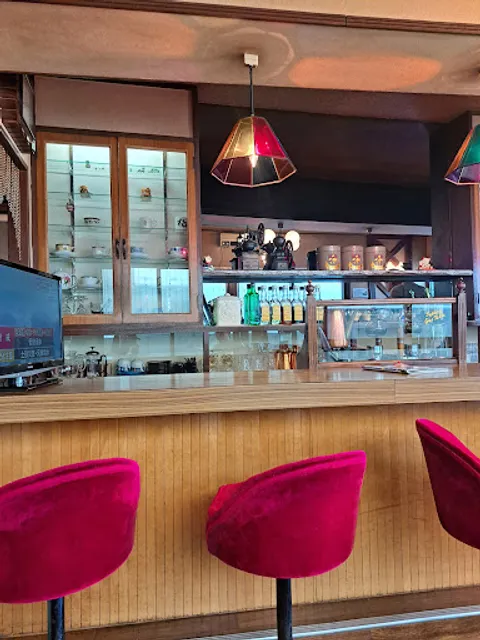 コーヒーとお食事 樹雑(きざ)