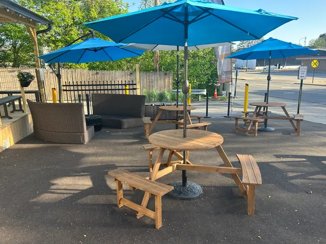 Scoops and Brew ( Norwalk )