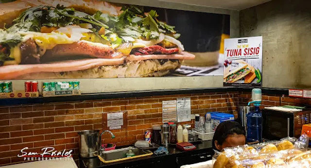 Bánh Mì Kitchen Cà Phê - SM Center Pasig