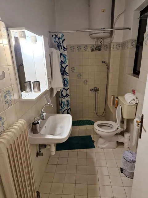 Evripides Vintage Airport