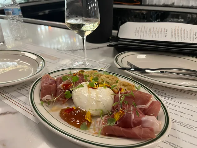 Figaro’s Martini Bar + Kitchen