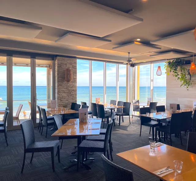 Waves on the Beach Restaurant