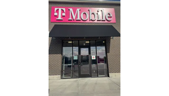 T-Mobile Authorized Retailer