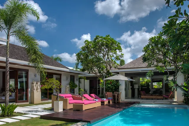 Chandra Bali Villas
