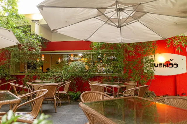 OIWAI Sushi & Izakaya