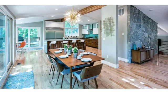 Universal Construction Painting