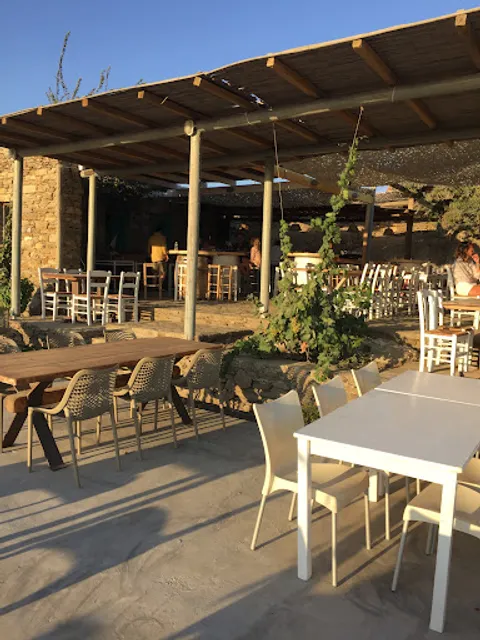 Vrachos Bar Restaurant