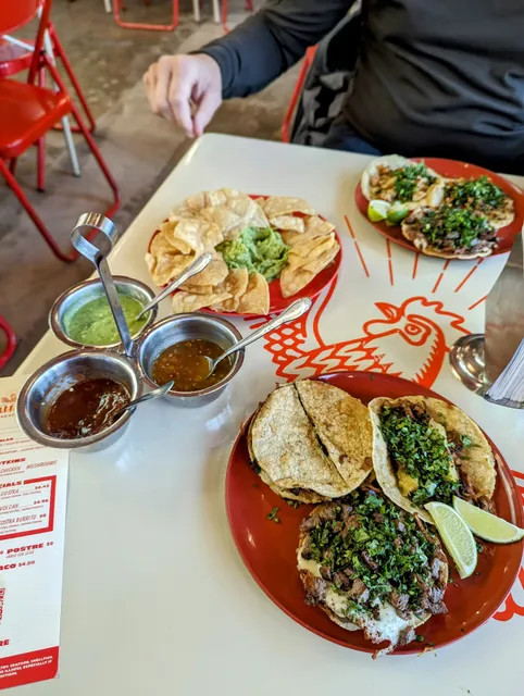 El Santo Gallo Taqueria