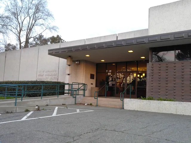 Belle Cooledge Community Center