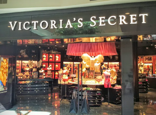 Victoria's Secret & PINK