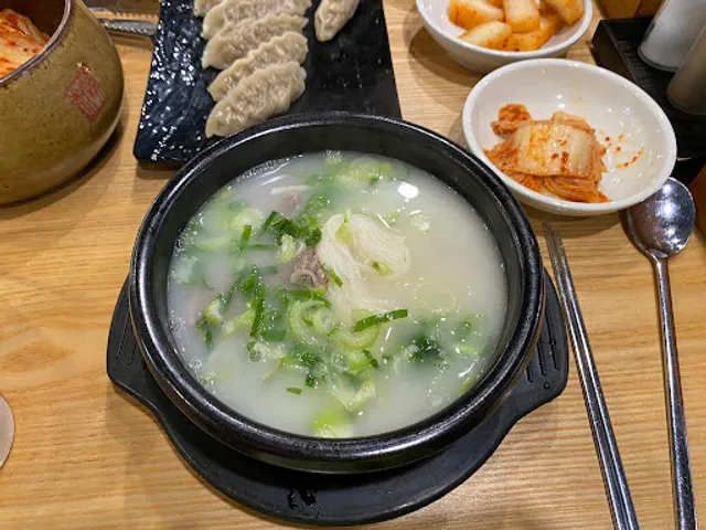 한촌설렁탕 옥수역점