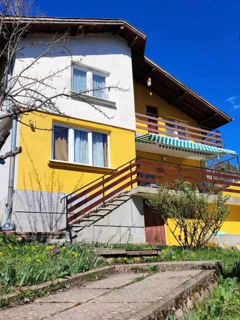 Guest House "Bovada" / Къща за гости "Бовада"