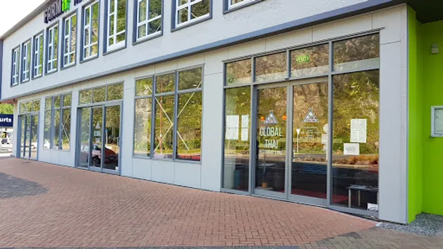 Global Thai Restaurant & Bar