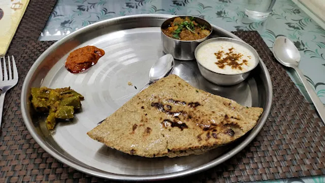 Mahaveer Rabri Bhandar