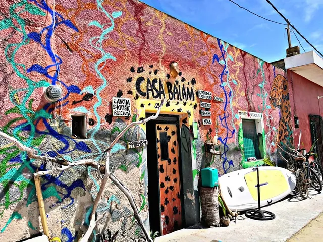 Casa Balam Sisal - Hostel and Tours