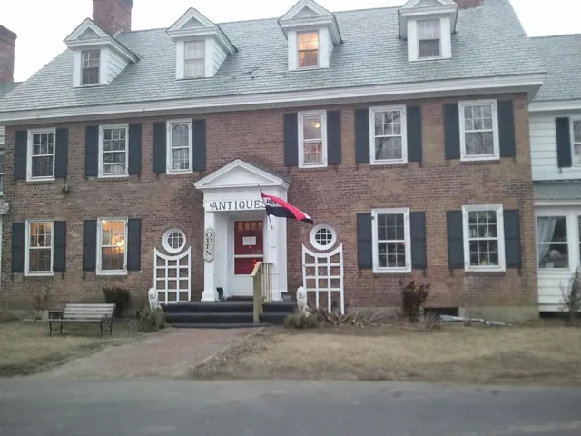 Glenwood Manor Antiques & More