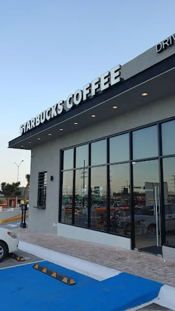 Starbucks Plaza Paraiso