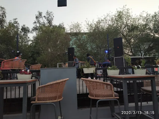 Unplugged Courtyard Gurgaon | Brewery | Udyog Vihar