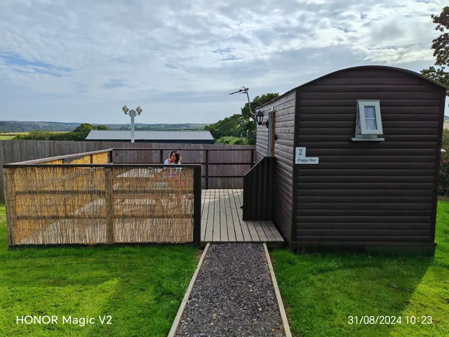 Rayle Farm Holiday Cottages