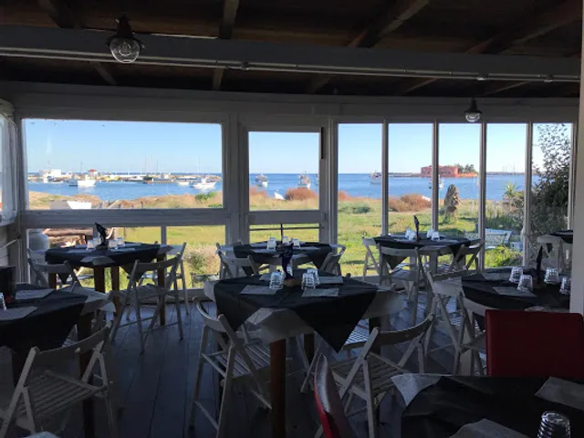 Moviti Fermu Ristorante