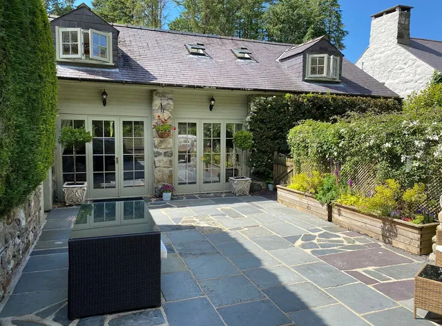 Tyddyn Mawr Holiday Cottages