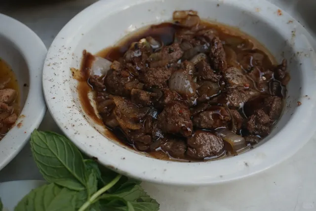 Reading Beirut's Memories and Scars Through Lamb Fat Fried Eggs 🍳✨