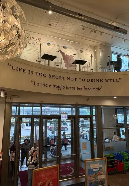 🇮🇹 An Italian Food & Shopping Experience Like No Other! 🛒🍝