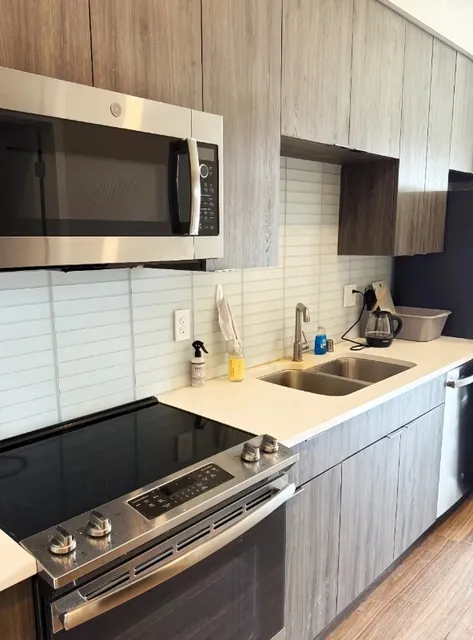 A Home Base Right on Campus Edge