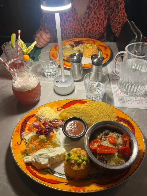 🎭 Delicious Food & Perfect for Pre-Theatre! 🎭