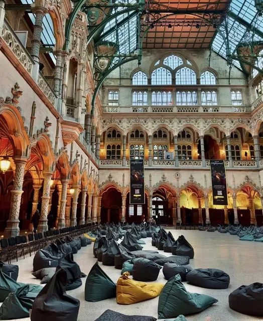 Antwerp | I'd Love to Wander and Get Lost in This City